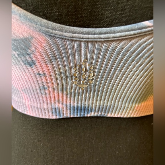 FREE PEOPLE movement custom tie dye Henley top. Size XS/S - Picture 6 of 13